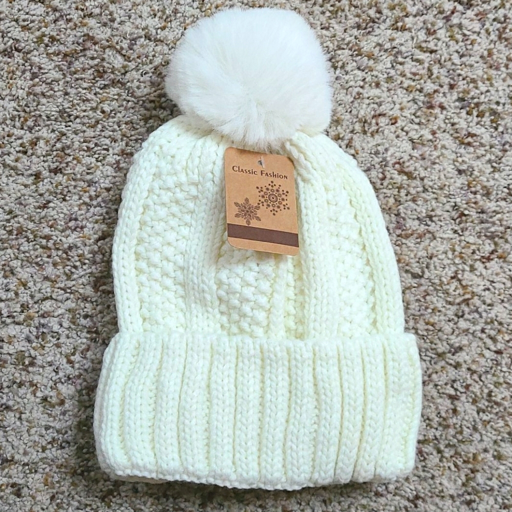 Classic Fashion Pom Pom Beanie